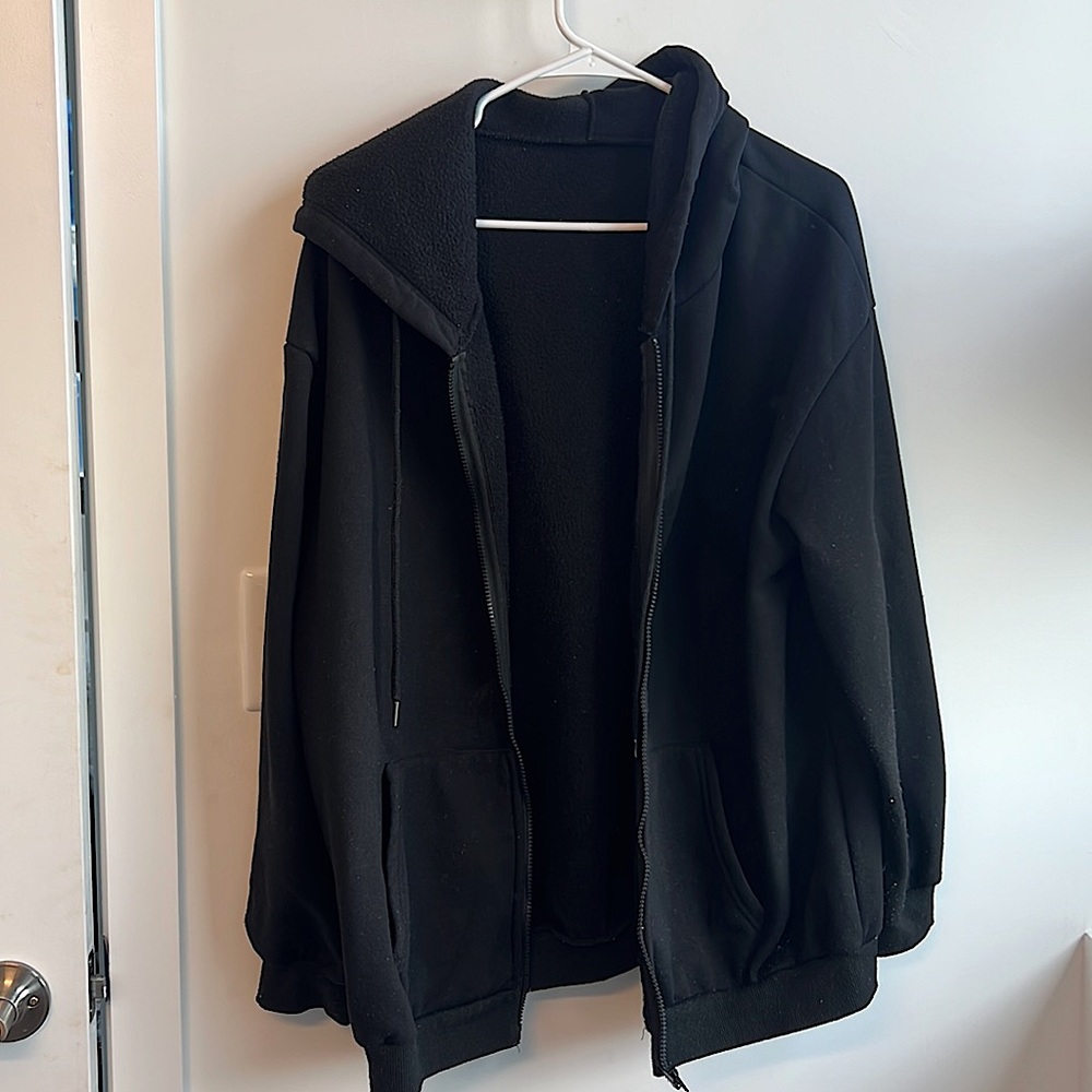 Black zip up hoodie. S size, barely used. Shein brand.